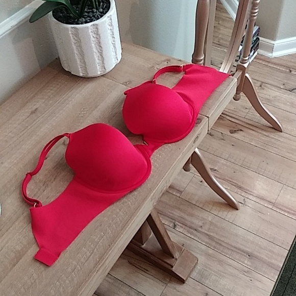 Victoria's Secret Red Ligthly Lined Full Coverage Bra. Size 36DD - Picture 15 of 17
